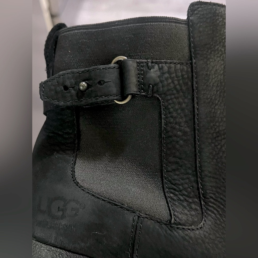 LIKE NEW UGG AUS Women's Indra Wedge Booties Winter Suede Leather Boots - Picture 11 of 11